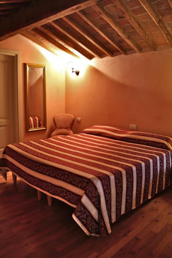 Casa Gaia Guest House ลุคคา ภายนอก รูปภาพ